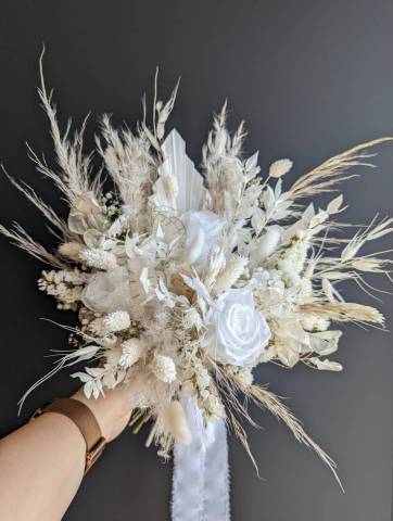 Bouquet de mari�e en fleurs s�ch�es