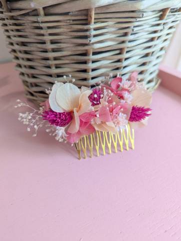 Peigne en fleurs s�ch�es